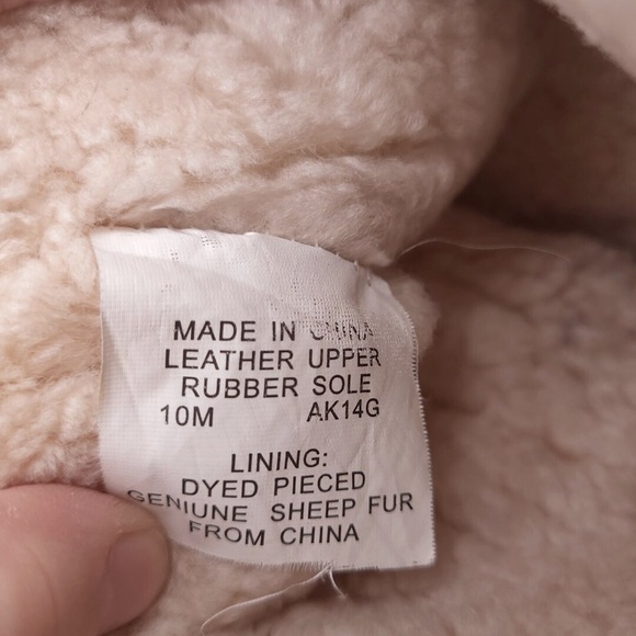 Michael Kors Size 10 MK Brown
Suede Leather Winter Boots Sheep
Fur Lined Booties - Picture 6 of 12